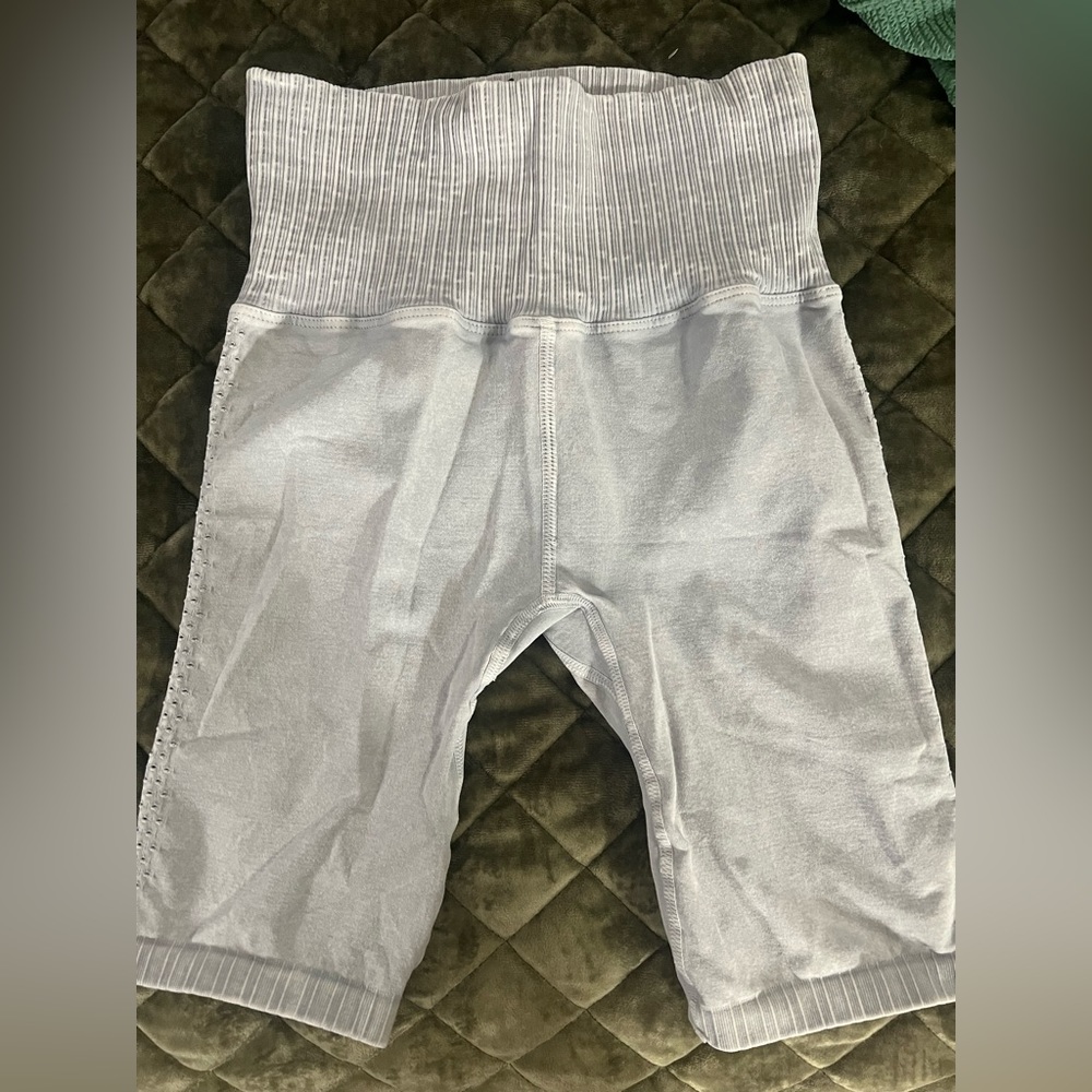 Free People Movement Good Karma Bike Shorts
Iced Grey
XS/S